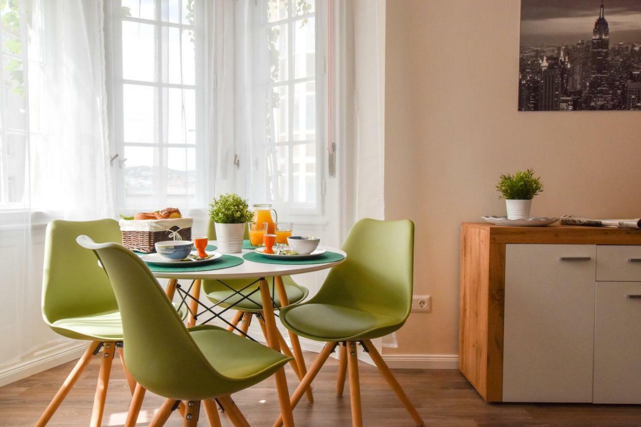 בודפשט Christine Apartment Close To The Buda Castle מראה חיצוני תמונה