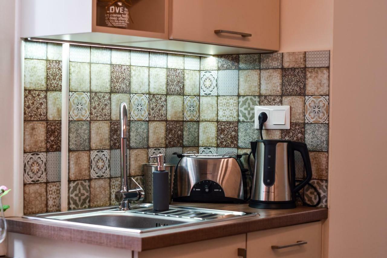 בודפשט Christine Apartment Close To The Buda Castle מראה חיצוני תמונה