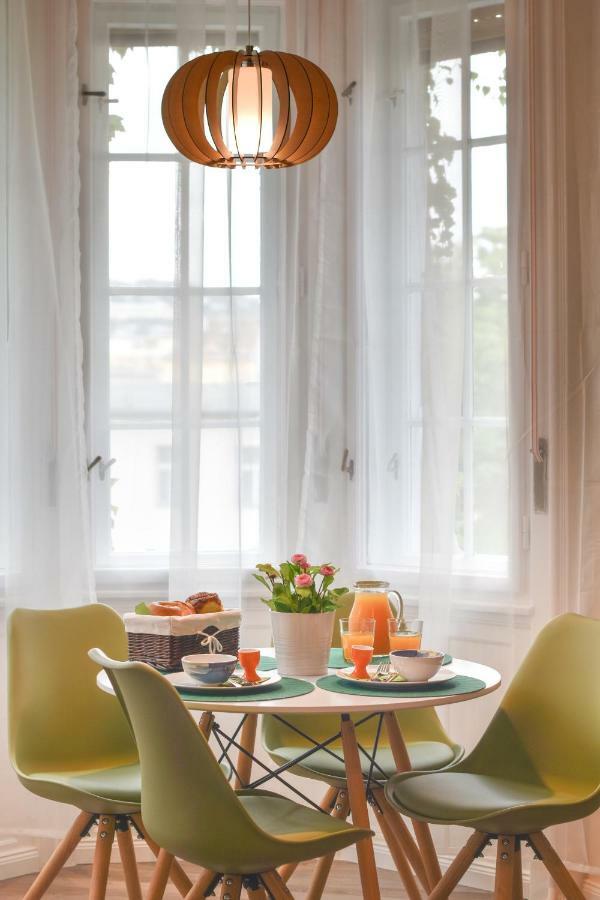 בודפשט Christine Apartment Close To The Buda Castle מראה חיצוני תמונה