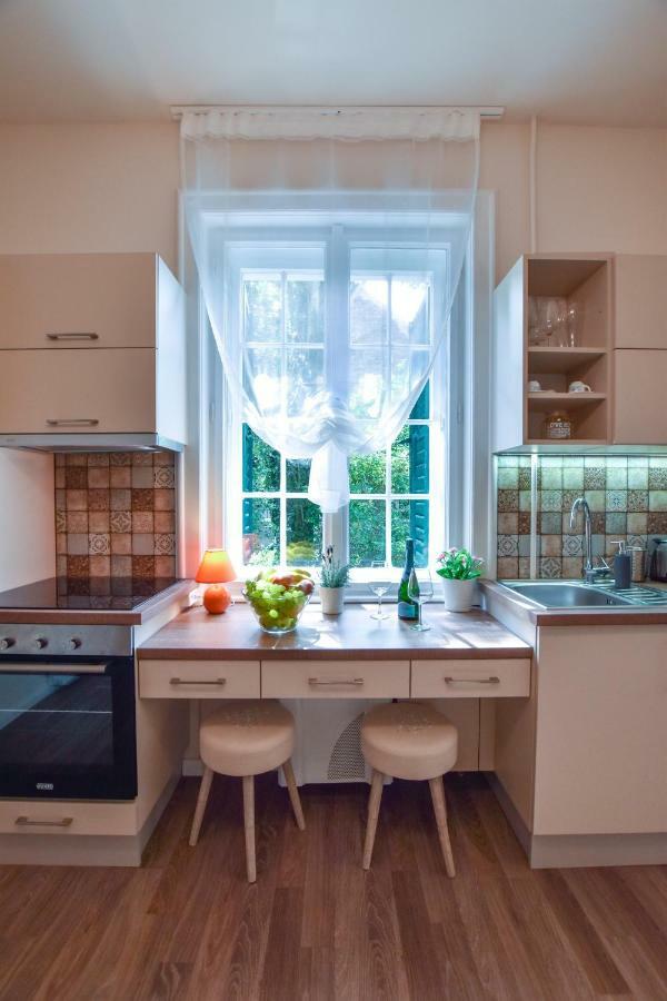 בודפשט Christine Apartment Close To The Buda Castle מראה חיצוני תמונה